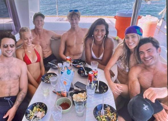 4 Hours Party Cruise